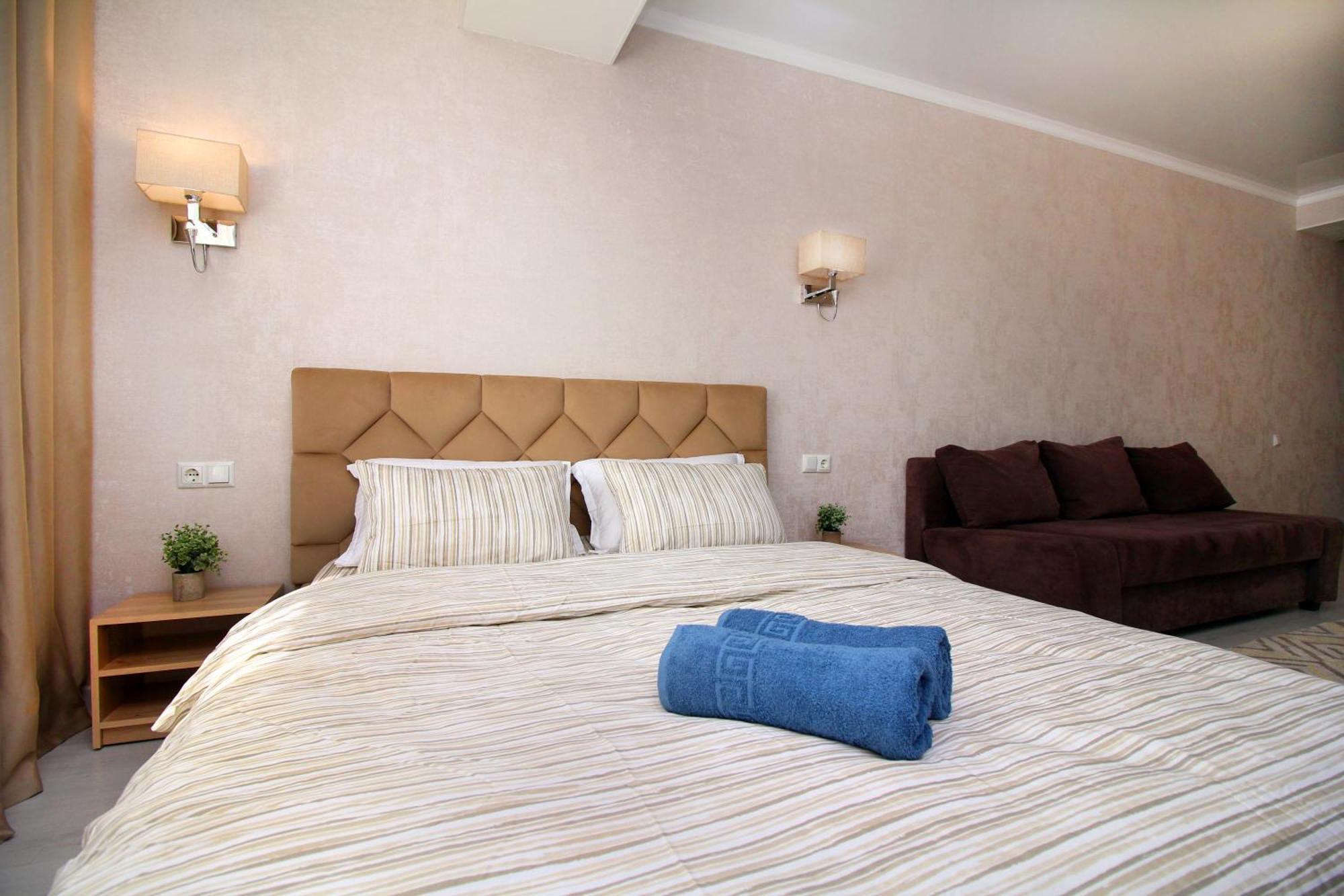 Almaty Cozy Apart Hotel Exterior photo